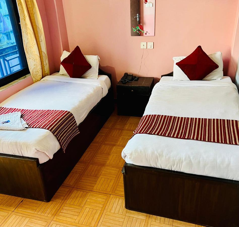 Hotel Donosti Pokhara Eksteriør billede