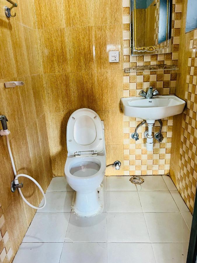 Hotel Donosti Pokhara Eksteriør billede