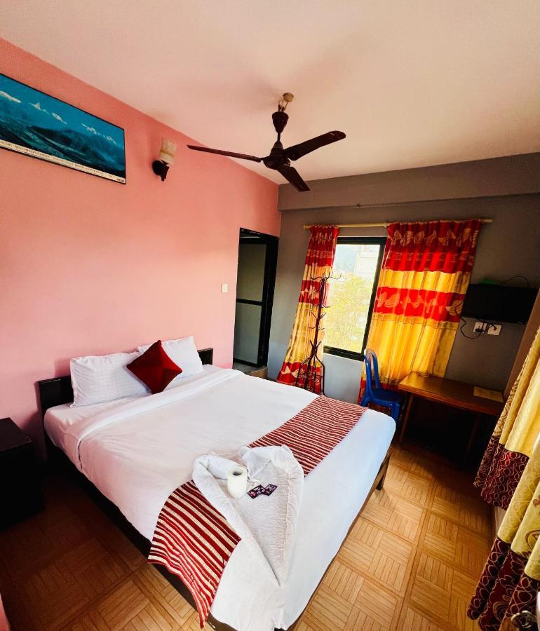 Hotel Donosti Pokhara Eksteriør billede