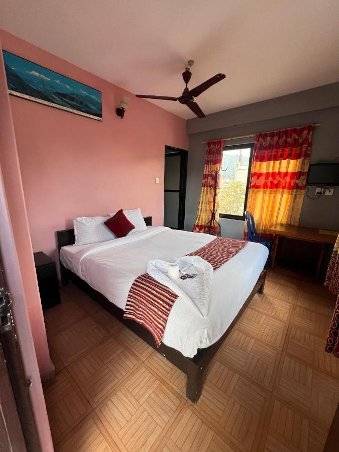 Hotel Donosti Pokhara Eksteriør billede